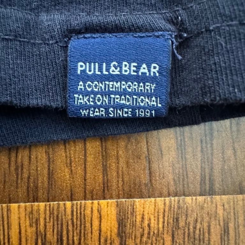 Pull & Bear Tshirt - image 4